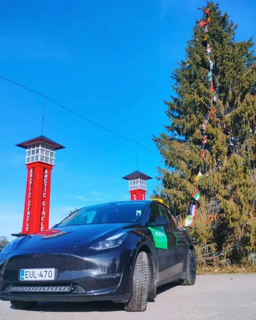 Family taxi transport in Lapland with child-friendly service