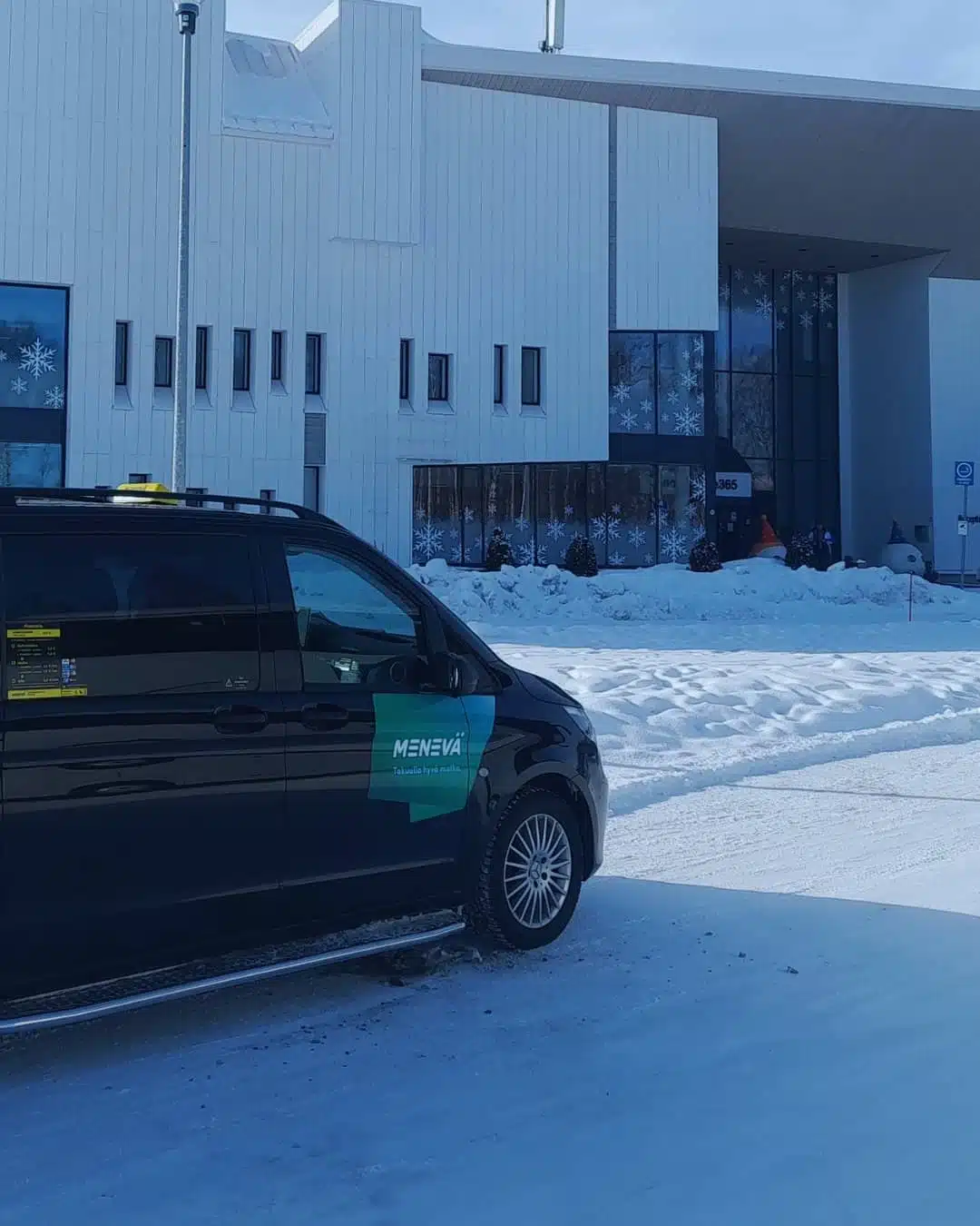 Business taxi transfer for corporate clients in Lapland