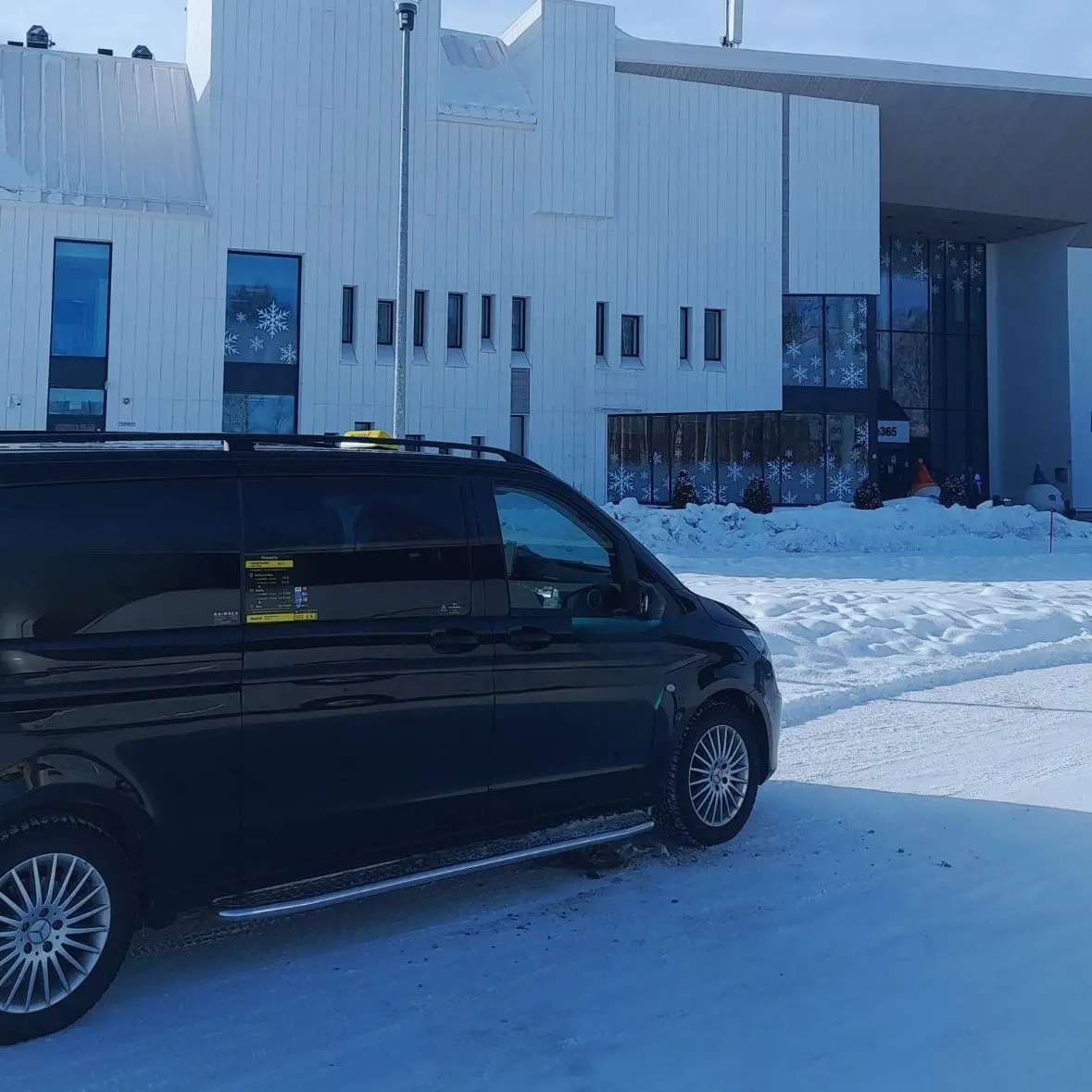 taxi rovaniemi, taxi lapland finland, taxi to kemi, private transfer around lapland