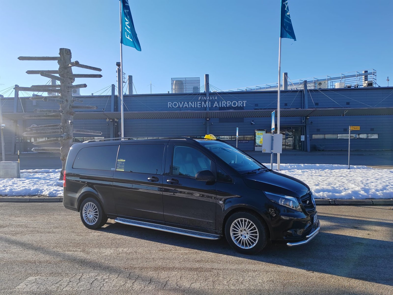 rovaniemi lentokenttä (RVN) taksi palvelu, ympäri lappia